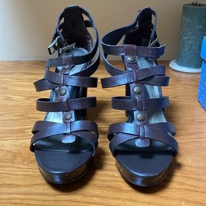 Vera Wang Dark Brown Strappy Heels